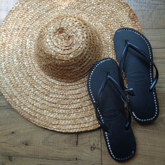 NEW HAVAIANAS RHINESTONE OUTLINE FLIP FLOPS 9/10W - Picture 1 of 4
